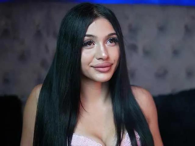 GiuliaSya — Freechat on BongaCams