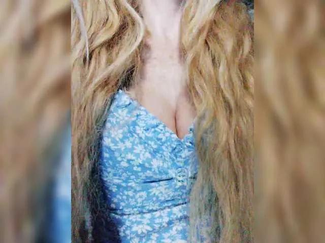 Isabel-LM — My favorite Lovense vibrator is connected to the pussy menu, it's in the ass for 2 days off, I love the feeling of fucking in the ass, click on the fuck me menu