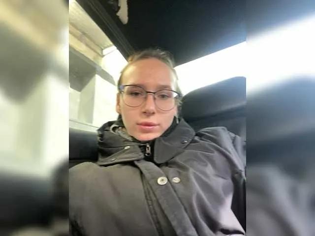 MamiMango — Freechat on BongaCams