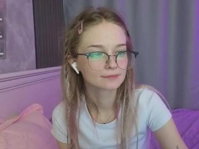vialeta-baby — new experience, passionate people who have different fetishes and can teach me some new things