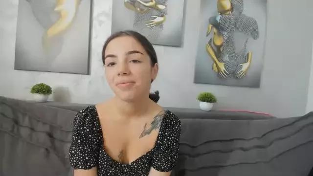 Alisasskiss from Cam4 is Freechat