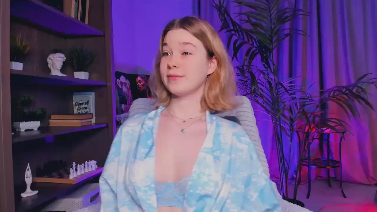 Incite your curiosities: Get slutty and please these hot girls hosts, who will reward you with bonkers garments and vibrators