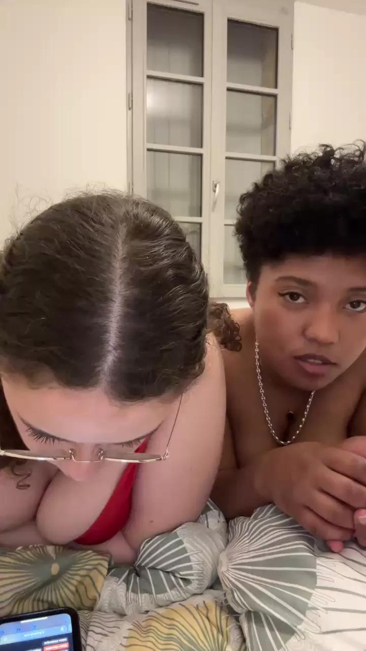Incite your curiosities: Get slutty and please these hot girls hosts, who will reward you with bonkers garments and vibrators