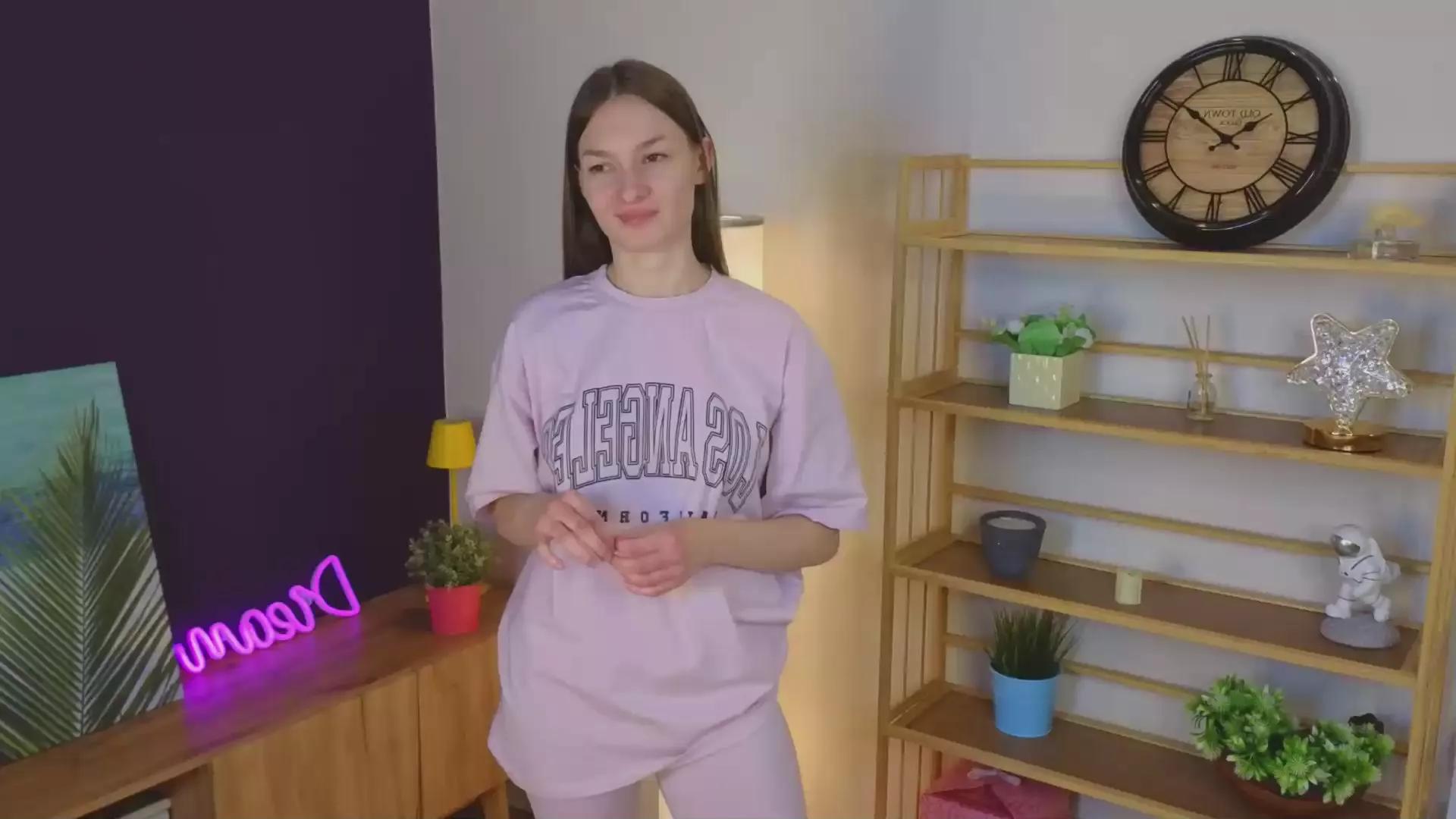 Incite your curiosities: Get slutty and please these hot girls hosts, who will reward you with bonkers garments and vibrators