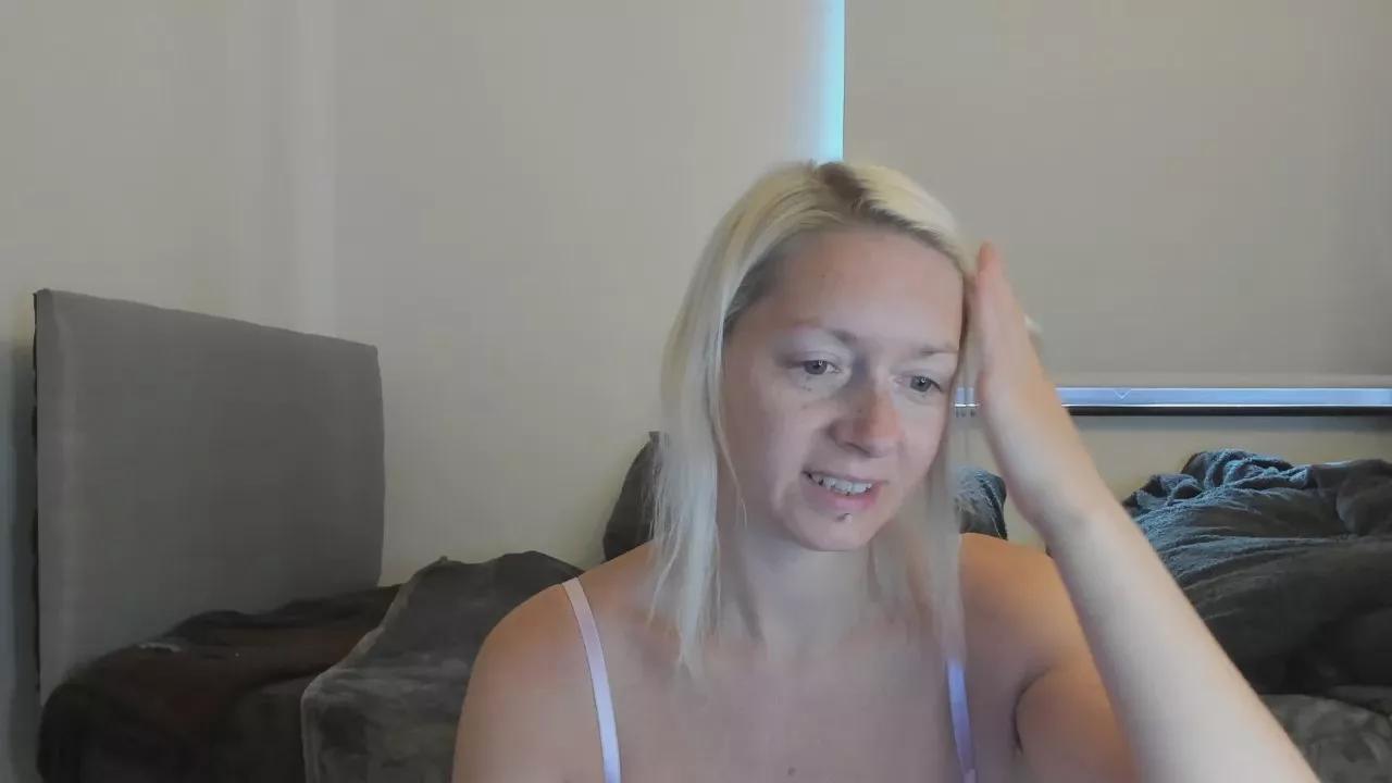 British_Kim from Cam4 is Freechat