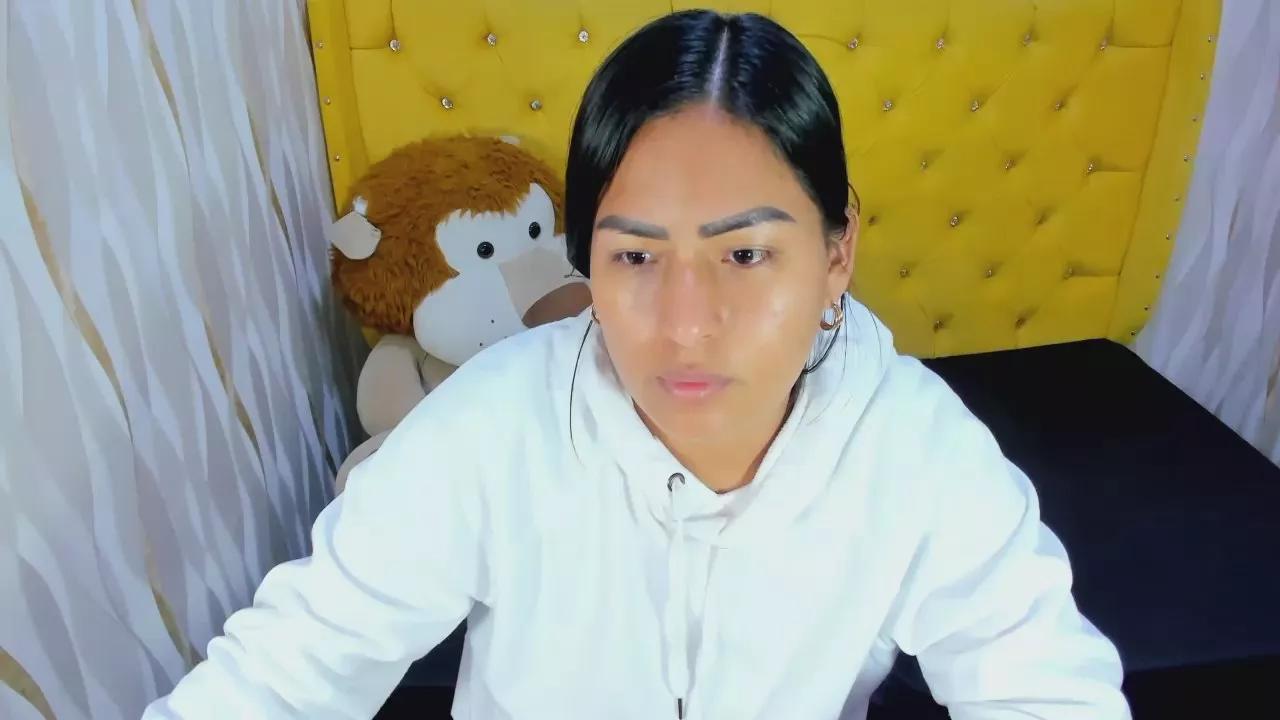 dannalewis from Cam4 is Freechat