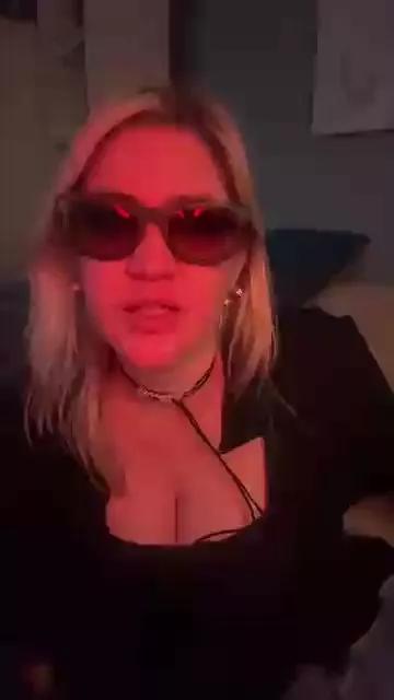 granlady7 from Cam4 is Freechat