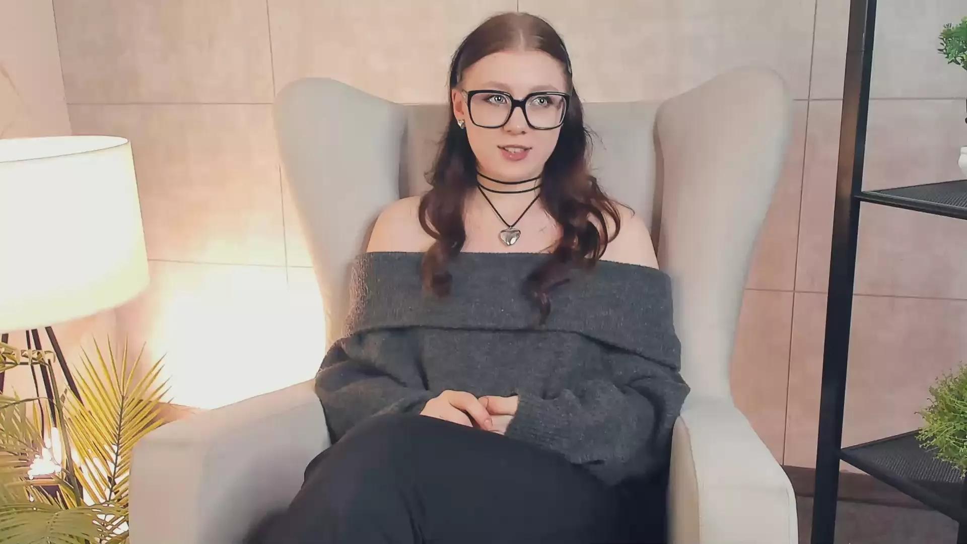 GwenEmily from Cam4 is Freechat