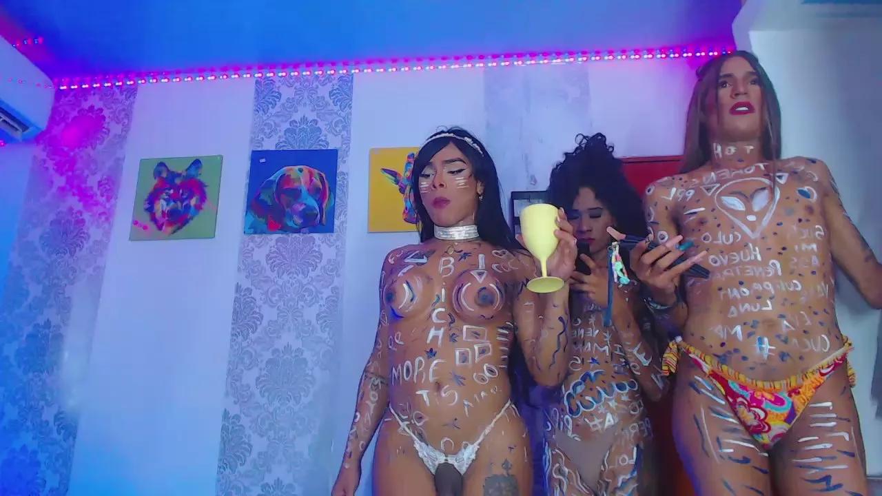 Incite your curiosities: Get slutty and please these hot girls hosts, who will reward you with bonkers garments and vibrators