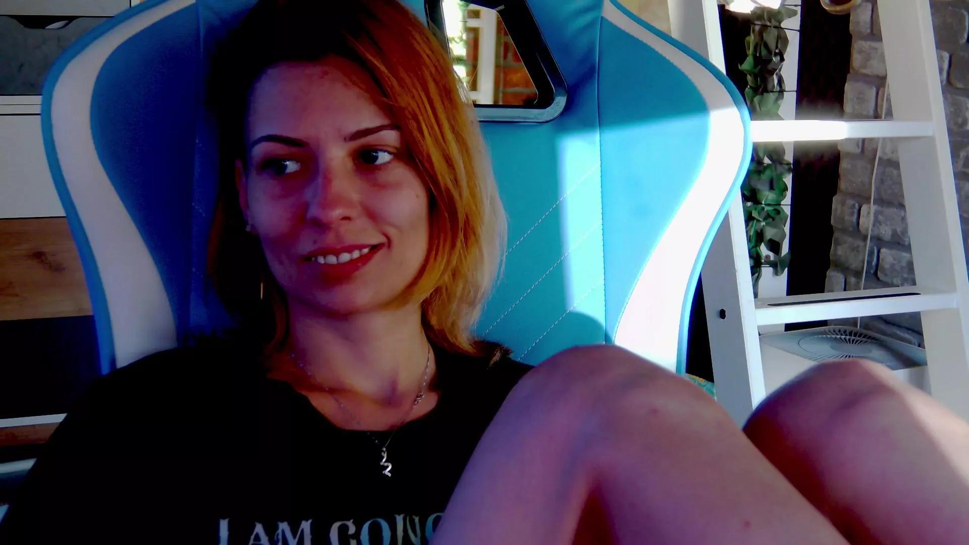 Incite your curiosities: Get slutty and please these hot girls hosts, who will reward you with bonkers garments and vibrators