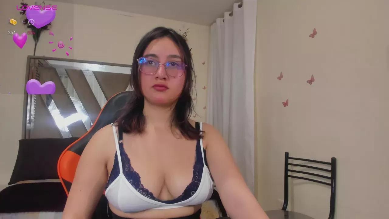 leyla_darly from Cam4 is Freechat
