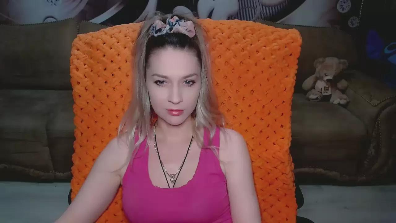 Incite your curiosities: Get slutty and please these hot girls hosts, who will reward you with bonkers garments and vibrators