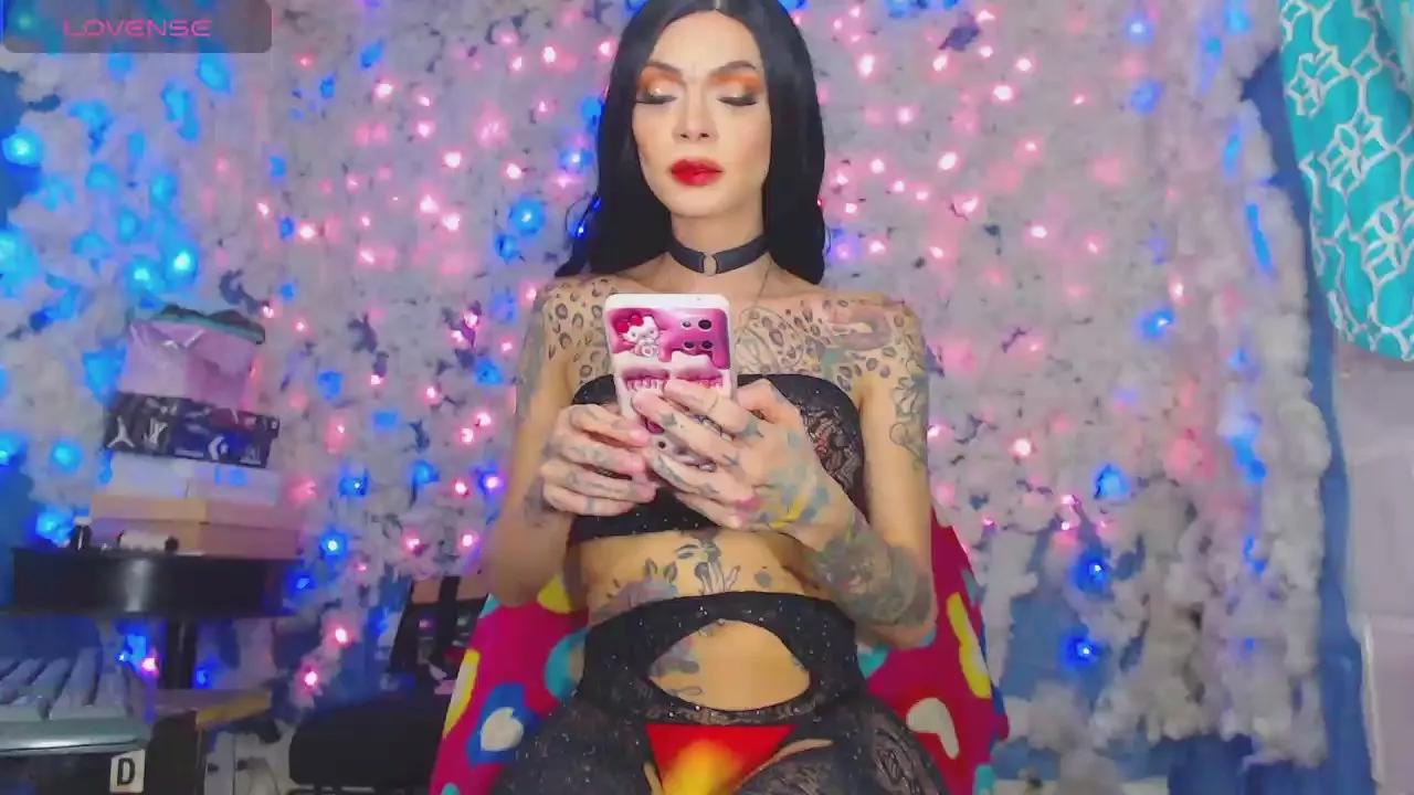 Incite your curiosities: Get slutty and please these hot girls hosts, who will reward you with bonkers garments and vibrators