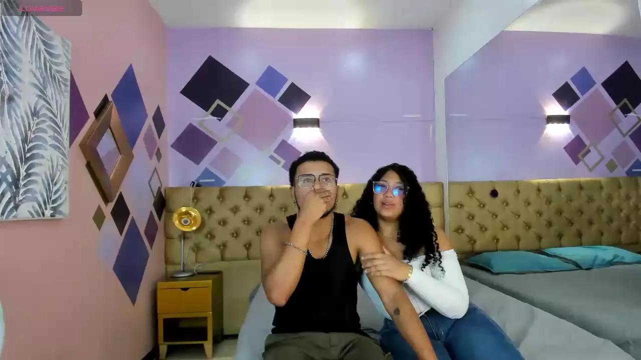 Noa_N_Carolain from Cam4 is Freechat