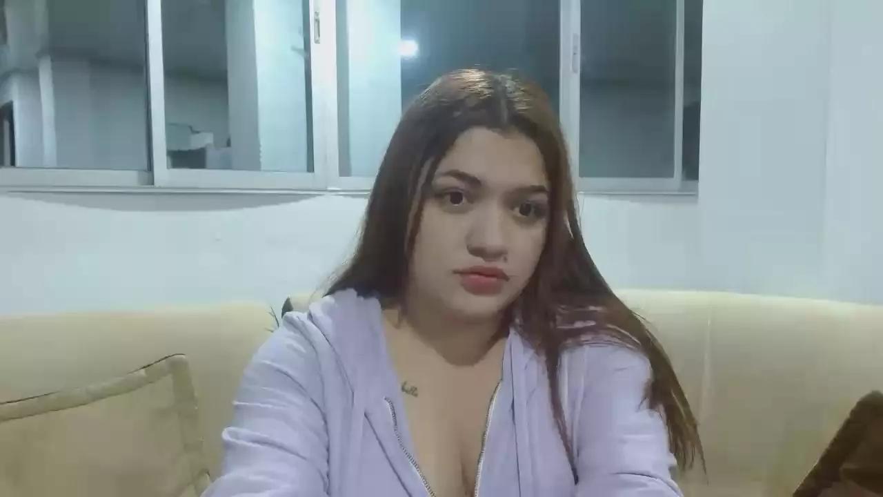 samanthabrazer2 from Cam4 is Freechat