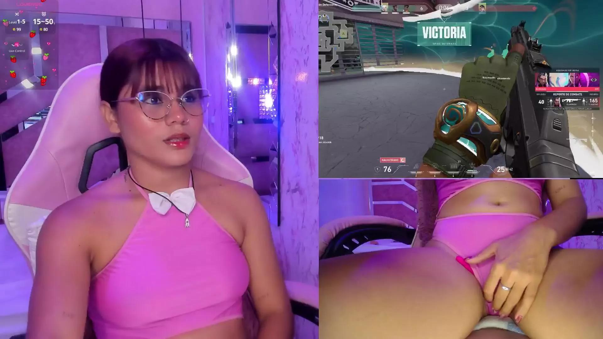 Incite your curiosities: Get slutty and please these hot girls hosts, who will reward you with bonkers garments and vibrators