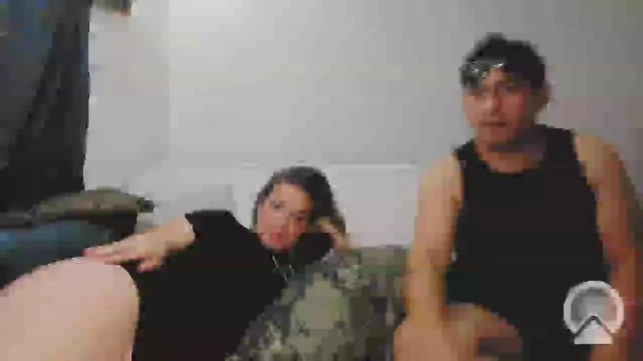 Sarajay001 from Cam4 is Freechat