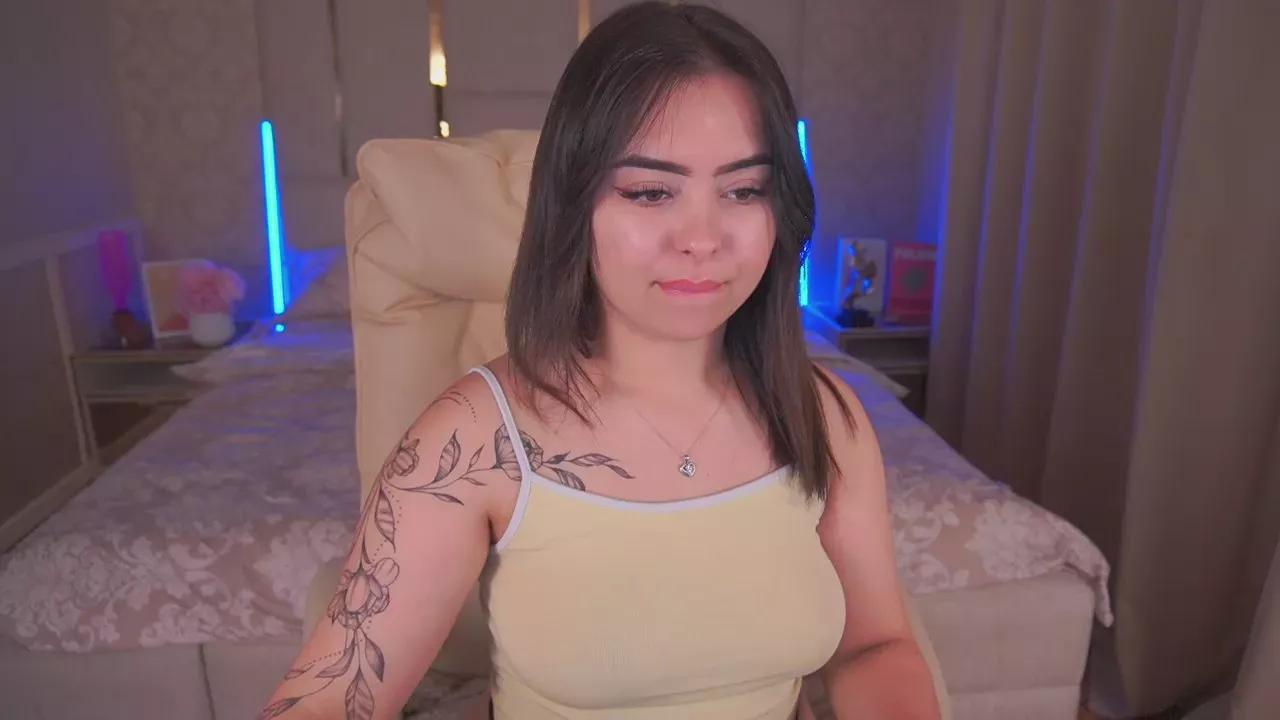 SusieWood from Cam4 is Freechat