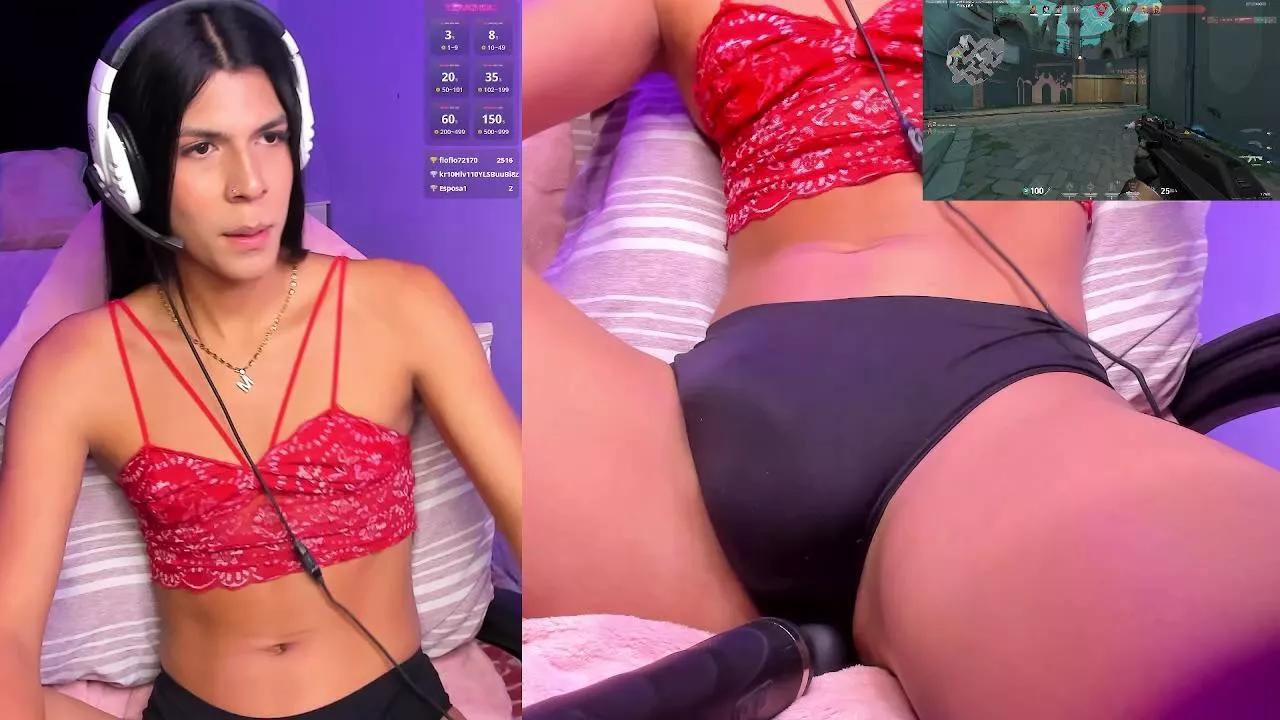 Incite your curiosities: Get slutty and please these hot girls hosts, who will reward you with bonkers garments and vibrators