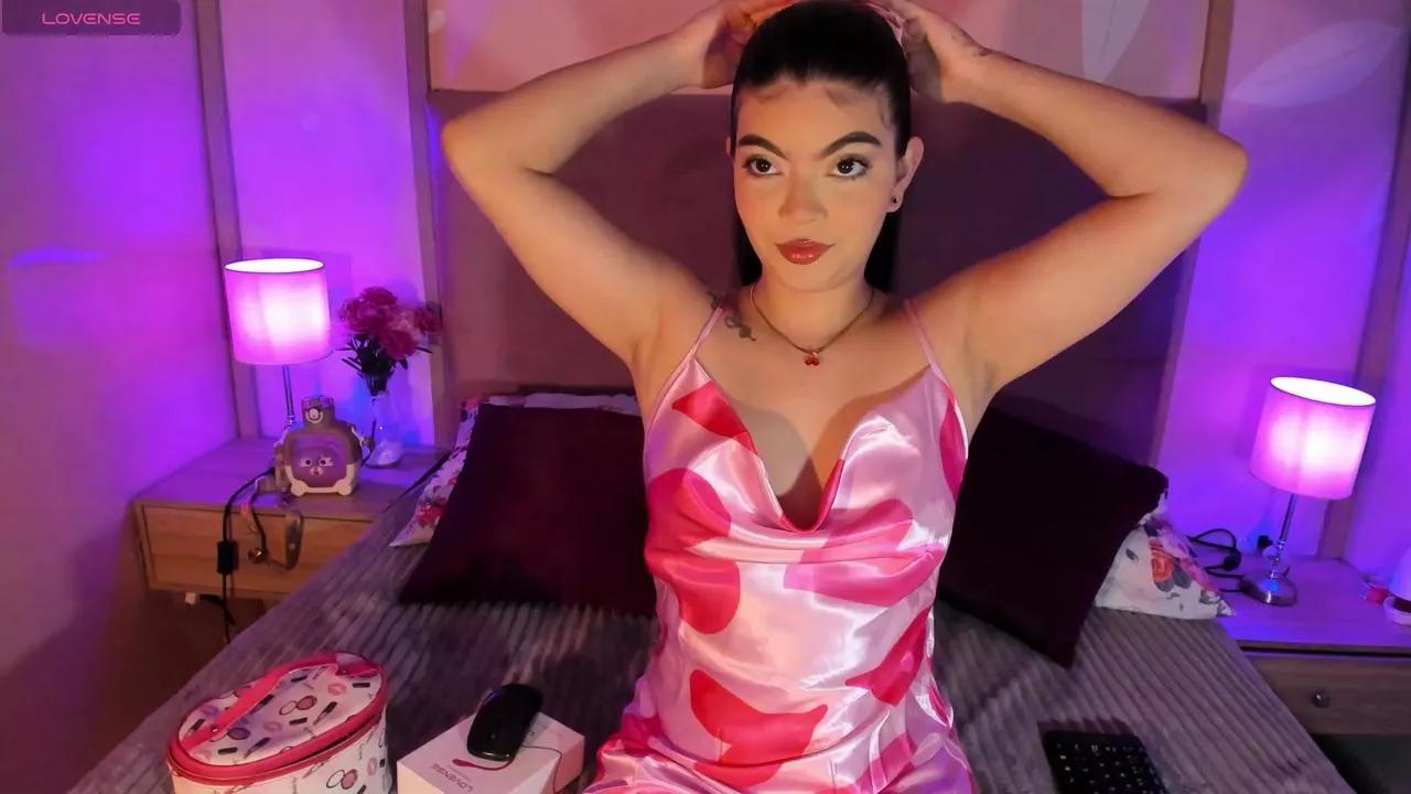 Incite your curiosities: Get slutty and please these hot girls hosts, who will reward you with bonkers garments and vibrators