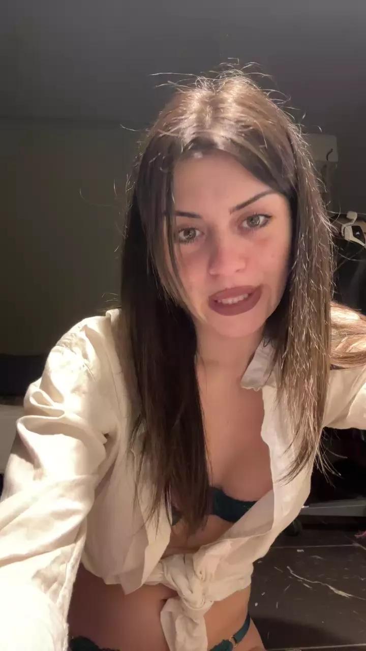 Yoursbabies_69 from Cam4 is Freechat