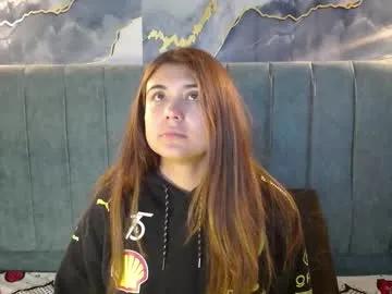 _jeessy — squirt deepthroat shaved #smoke #natural #lovense #cum