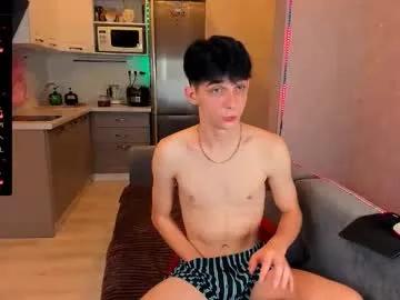 aaron_bang — CUM SHOW #twink #bigcock #young #lovense #feet [2394 tokens remaining]