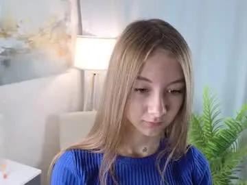 alaynaschoville — Goal: Show the color of my bra! Hello I'm Lola, it's my 1st day here #new #18 #shy #teen #petite [0 tokens remaining]