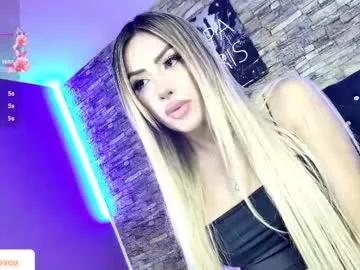 Check-out our online cams range and interact on a personal level with our sweet girls streamers, showing off their voluptuous shapes and toys.