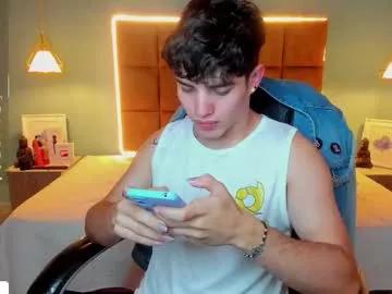 alejootwink — Let's have fun and make me explode with vibrations  #bigcock #twink #new #lovense #feet [777 tokens remaining]