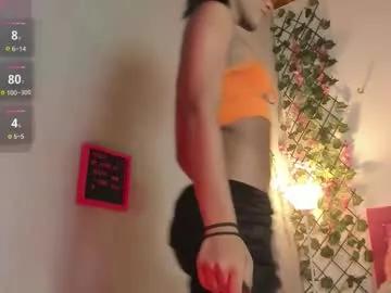 Check-out our online cams range and interact on a personal level with our sweet girls streamers, showing off their voluptuous shapes and toys.