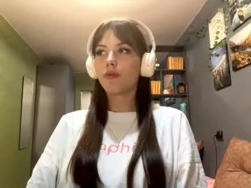 alinedifede — Goal:Lift up my top and show my bra<: My name is Alice #new , new experience to me, hope it turns out well :3  #skinny #young #18 #shy [99 tokens remaining]