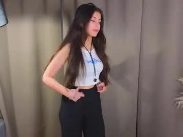 analisasterkel — Hi everyone! im  Rene<3 im new here! Goal: turn around, show my outfit  #new #skinny #natural #18 #shy [35 tokens remaining]