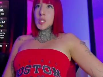 Check-out our online cams range and interact on a personal level with our sweet girls streamers, showing off their voluptuous shapes and toys.
