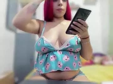 Check-out our online cams range and interact on a personal level with our sweet girls streamers, showing off their voluptuous shapes and toys.