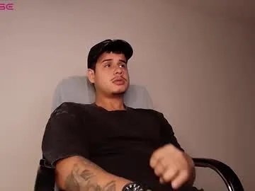 bjorn_steels — I'm new here!My cock is about to burst!Flex arms [35 tokens left] #bigcock #new #muscle #young #cum