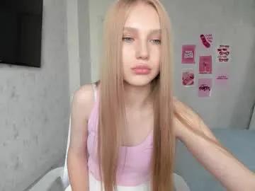 bona_mona — put on a short dress   #new #teen #cute #18 [153 tokens remaining]