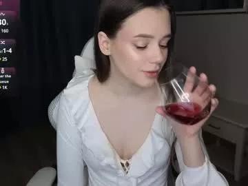 Check-out our online cams range and interact on a personal level with our sweet girls streamers, showing off their voluptuous shapes and toys.