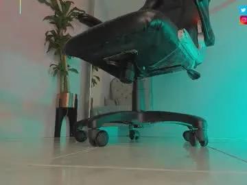 charlotte__grey — Naughty girl with naught feet, come and enjoy it #feet #latina #pantyhose #socks #hairypussy