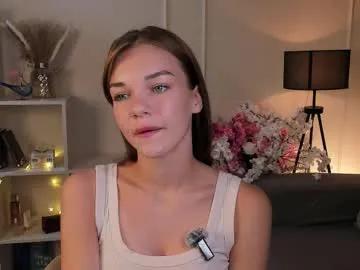 cwenbrayton — Cwen like a wife // GOAL: let's start dance with me [24 tokens left] #new #18 #teen #shy #cute