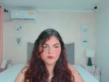 Check-out our online cams range and interact on a personal level with our sweet girls streamers, showing off their voluptuous shapes and toys.