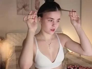 dangerouss_lady — Hi - Eve here! use VIBRATIONS to FARM AURA & MAKE ME WET (**`). #18 #teen #smalltits #tease #skinny
