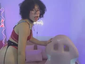 Check-out our online cams range and interact on a personal level with our sweet girls streamers, showing off their voluptuous shapes and toys.