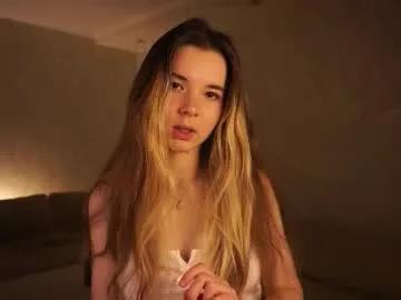 elizabethennals — #new g: suck my finger close up -  Hello im Elizabeth I'm 18 years old,  here im #shy #bigboobs #young #teen [25 tokens remaining]