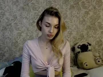 ellamilla — GOAL: Show love to Ella [432 tokens remaining] Don't forget to please your mistress #mistress #nonude #sph #findom #joi