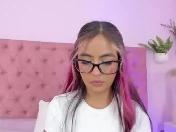 emilyy_bank from Chaturbate is Freechat