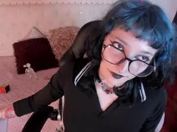 Incite your curiosities: Get slutty and please these hot girls hosts, who will reward you with bonkers garments and vibrators