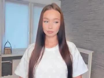 hannavaile — GOAL: lift my dress and play with my pussy [38 tokens remaining] Hi! #18 #teen #new #shy #young