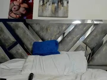 isabela_parkerr — Make me the love - Goal: Spank boobs x10 [95 tokens left] #fuckmachine #latina #squirt #bbw #anal