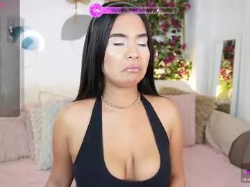Check-out our online cams range and interact on a personal level with our sweet girls streamers, showing off their voluptuous shapes and toys.